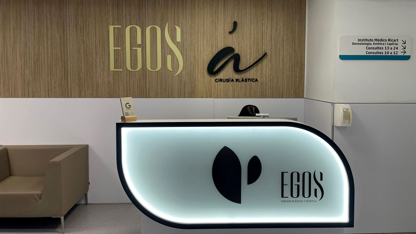 Egos diseño rótulos recepción